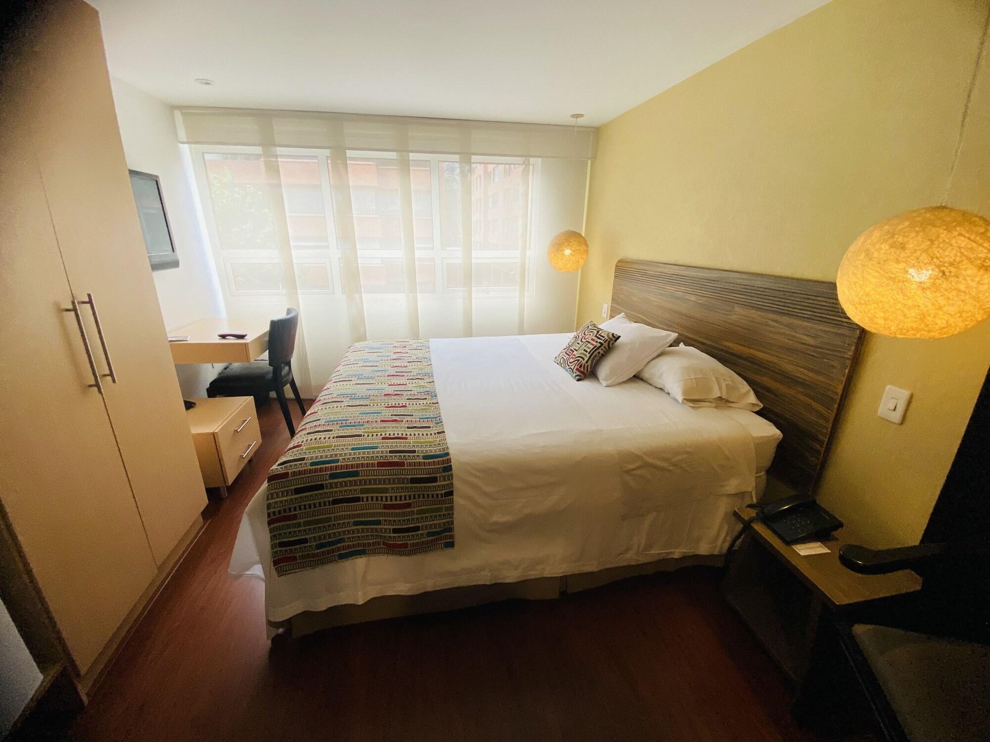 Hotel Retiro 84 By Mij بوغوتا المظهر الخارجي الصورة