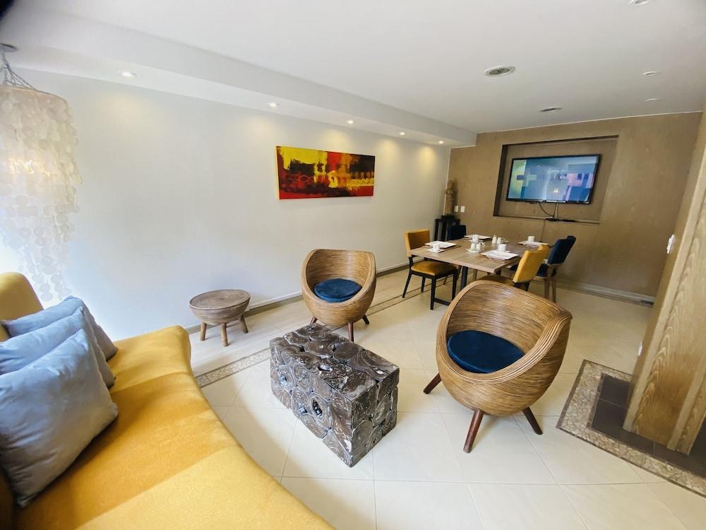 Hotel Retiro 84 By Mij بوغوتا المظهر الخارجي الصورة